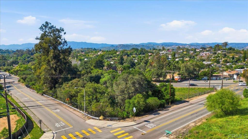 Mission Rd Property Photo 6