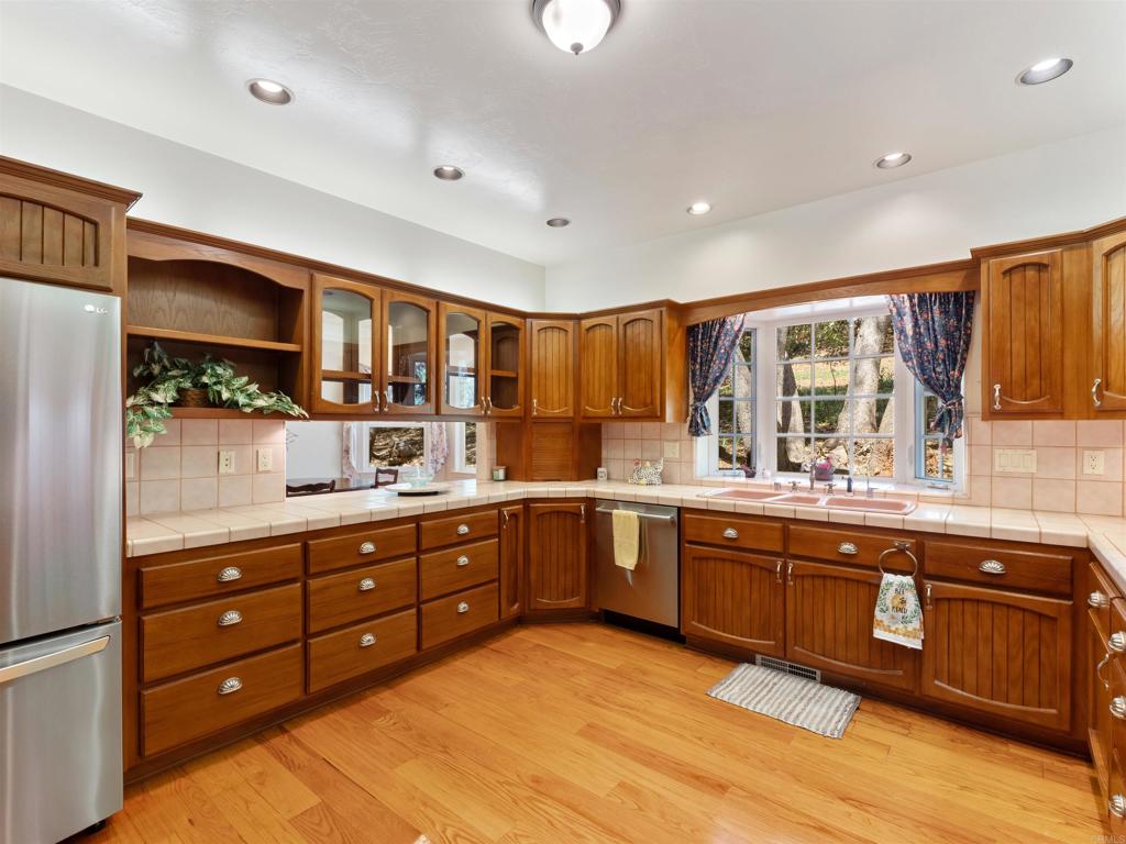 4673 Evenstar Lane Property Photo 11
