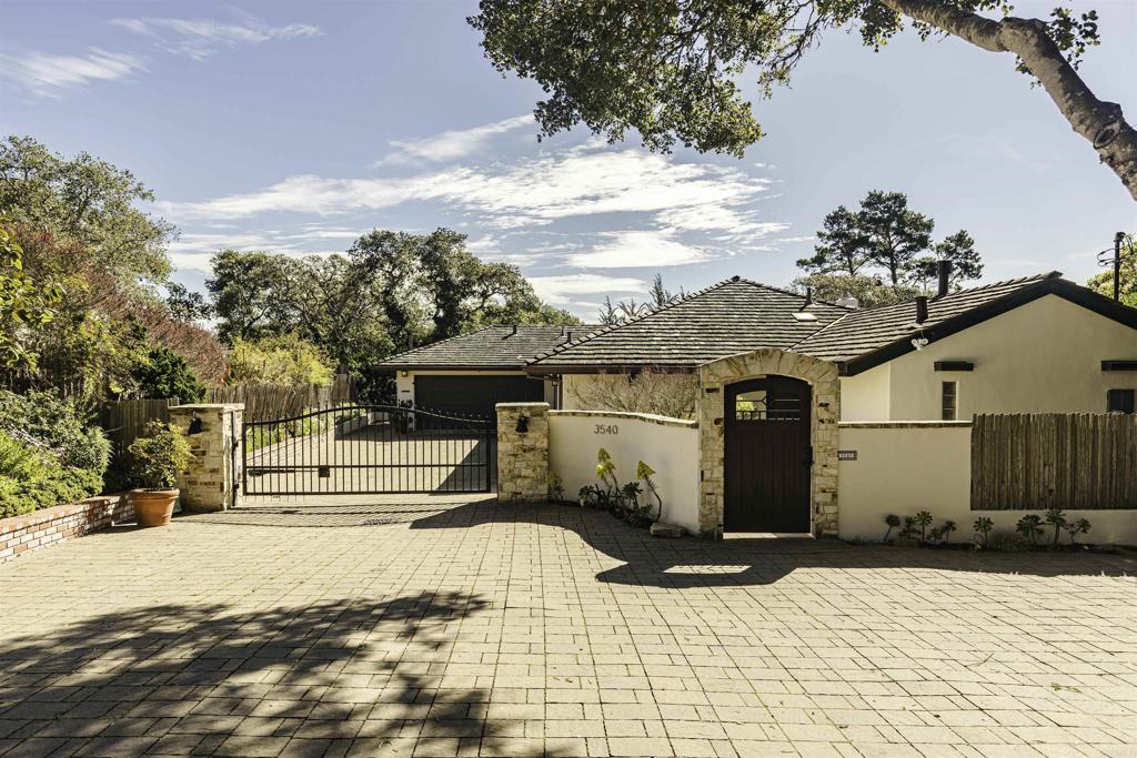 3540 Oak Place Property Photo 1