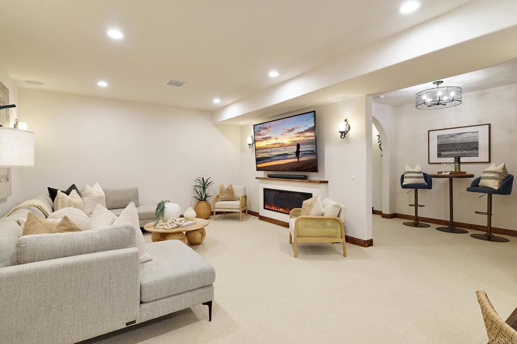 6811 Vianda Court Property Photo 41