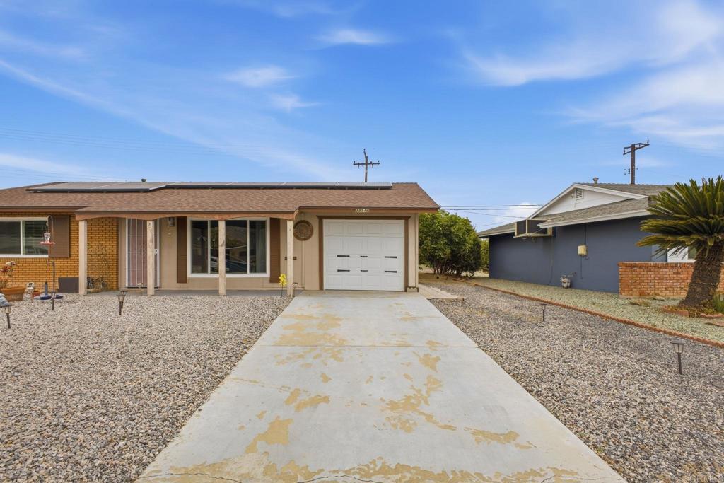 28546 Murrieta Property Photo 3
