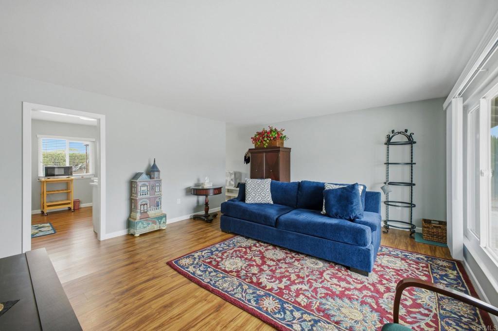 28546 Murrieta Property Photo 4