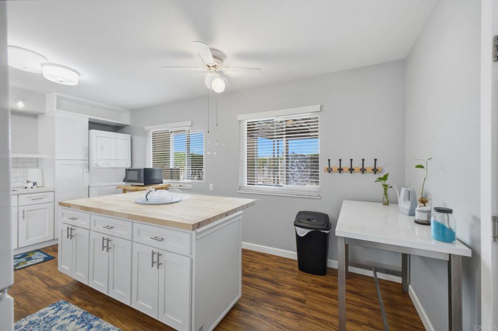 28546 Murrieta Property Photo 8