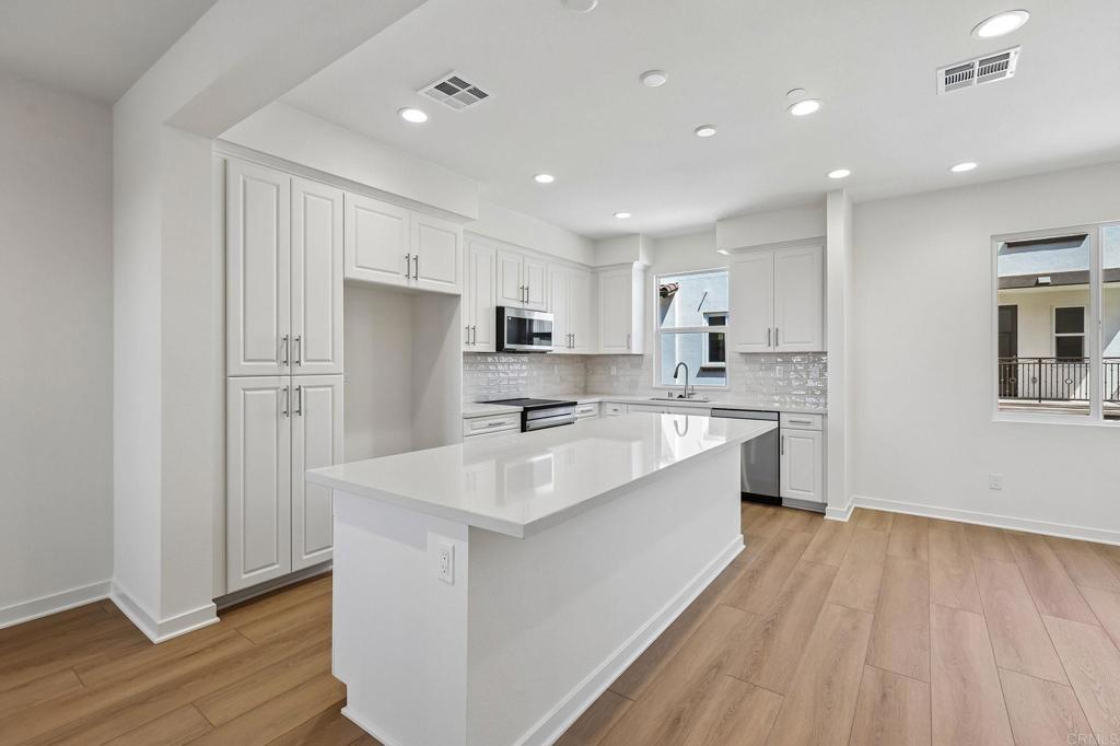 323 Jimson Glen Property Photo 2