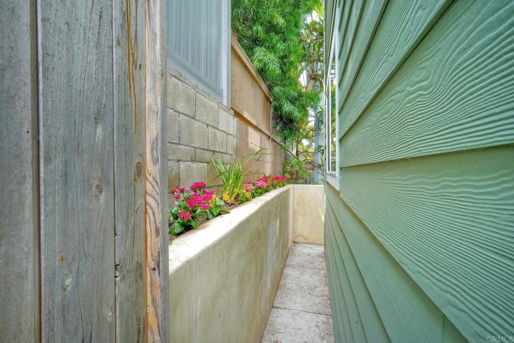 170 Diana Street 12 Property Photo 25