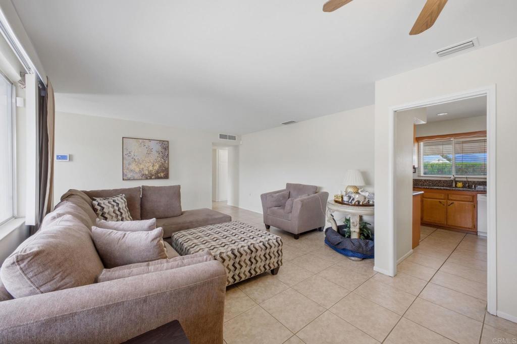 28536 Murrieta Property Photo 3