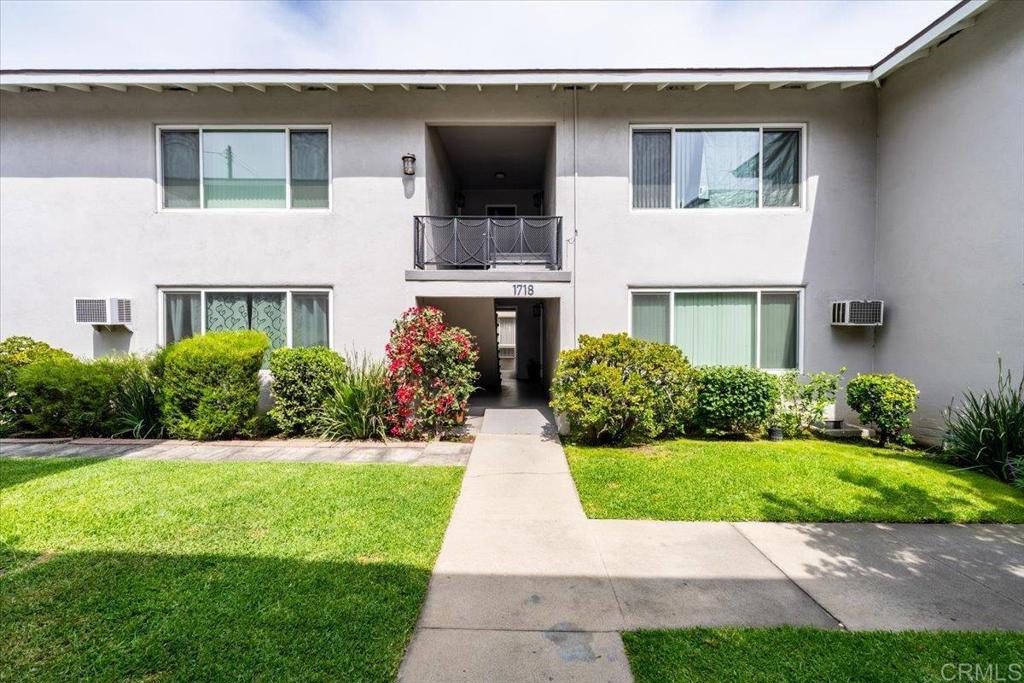 1714 1718 Grevelia Street Property Photo 6