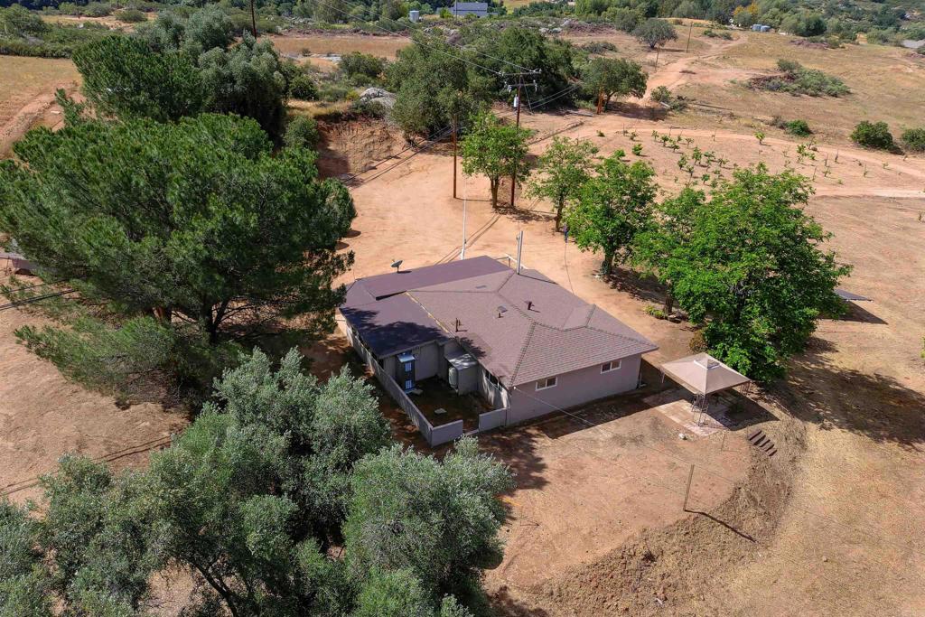 25561 E Old Julian Highway Property Photo 5