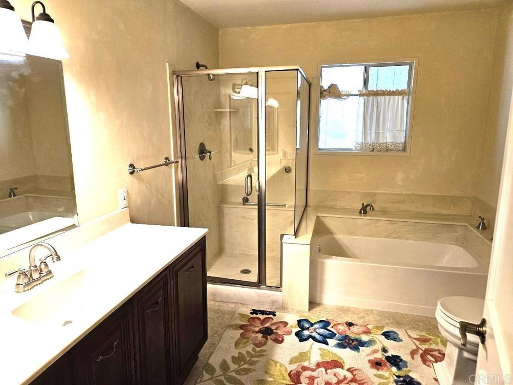 8975 Lawrence Welk Drive 227 Property Photo 15
