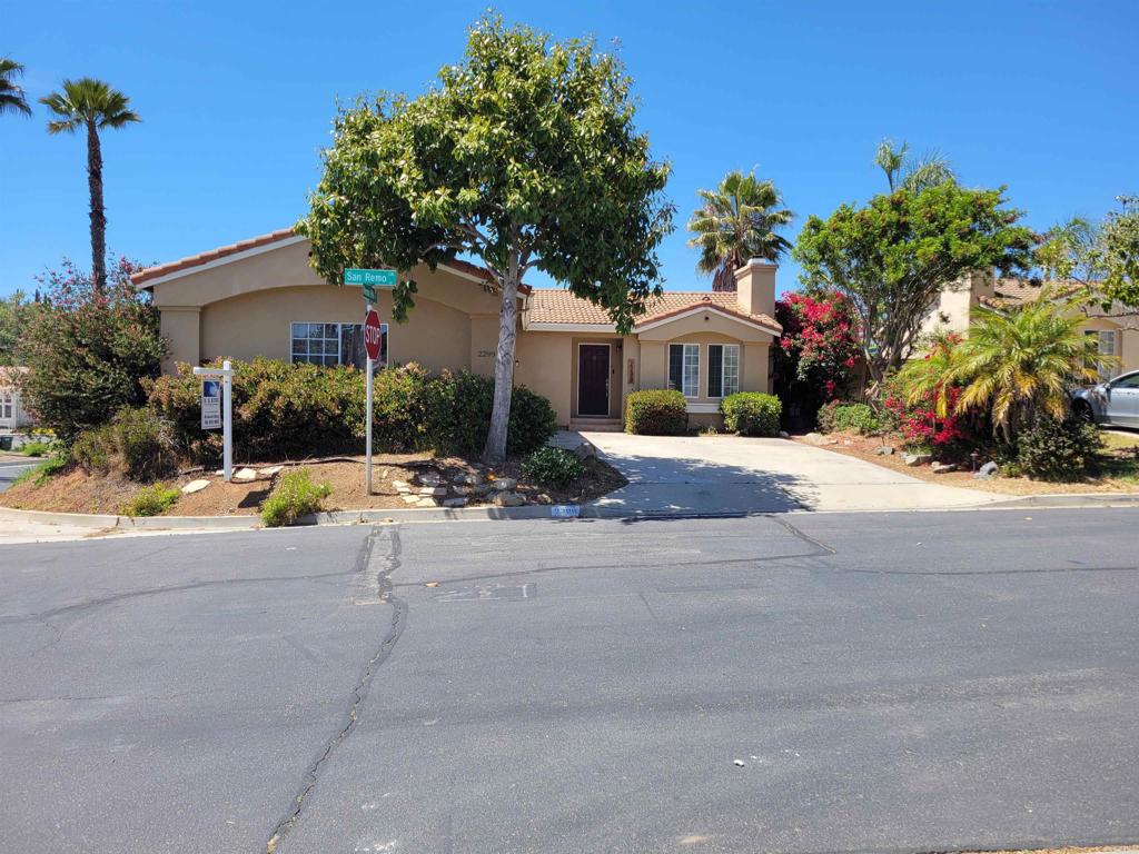 2299 San Remo Circle Property Photo 2