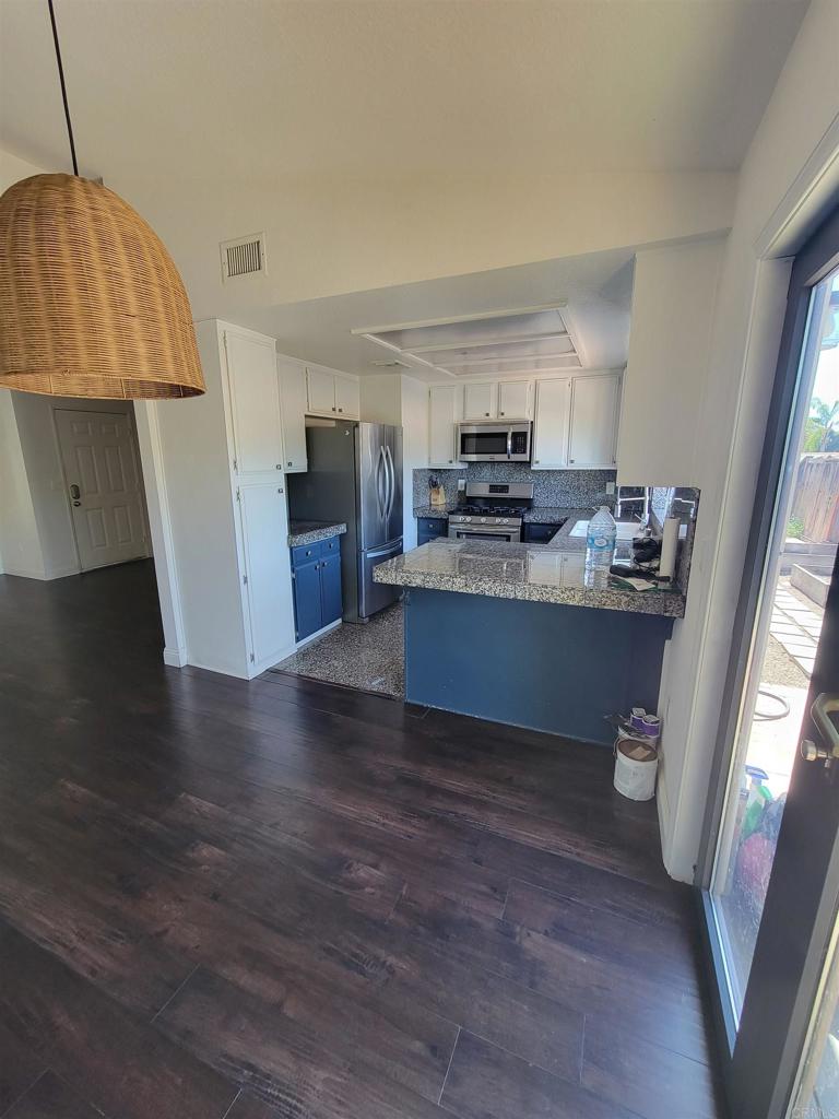 2299 San Remo Circle Property Photo 4