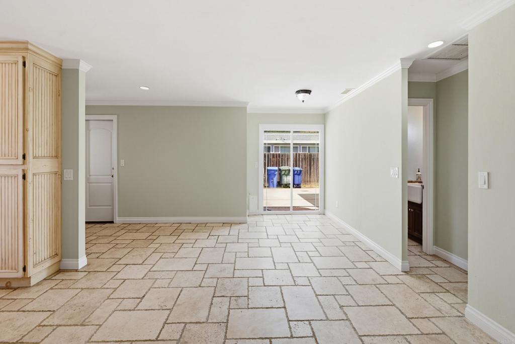 14009 Eastern Street Property Photo 6