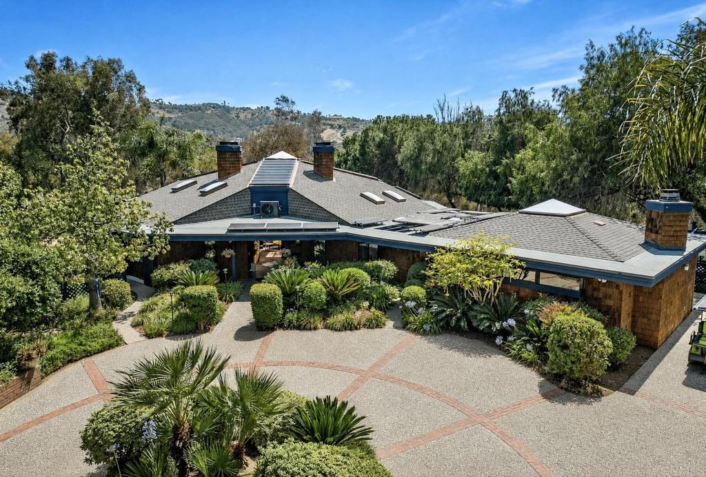 7063 Via Mariposa Norte Property Photo 3