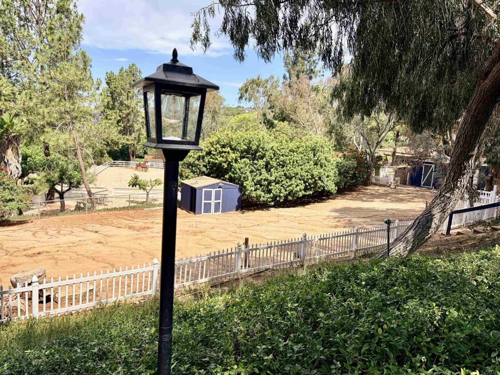 7063 Via Mariposa Norte Property Photo 60
