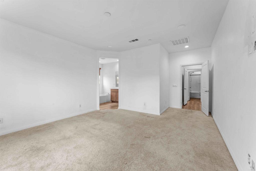 750 Green Court Property Photo 13