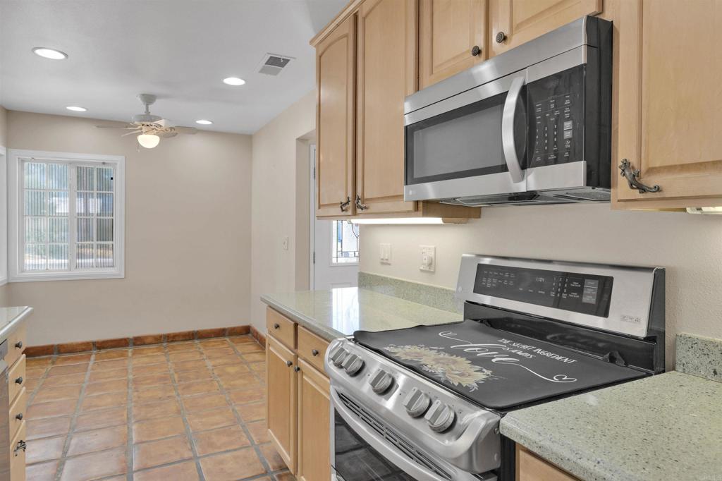 3155 Honor Court Property Photo 5