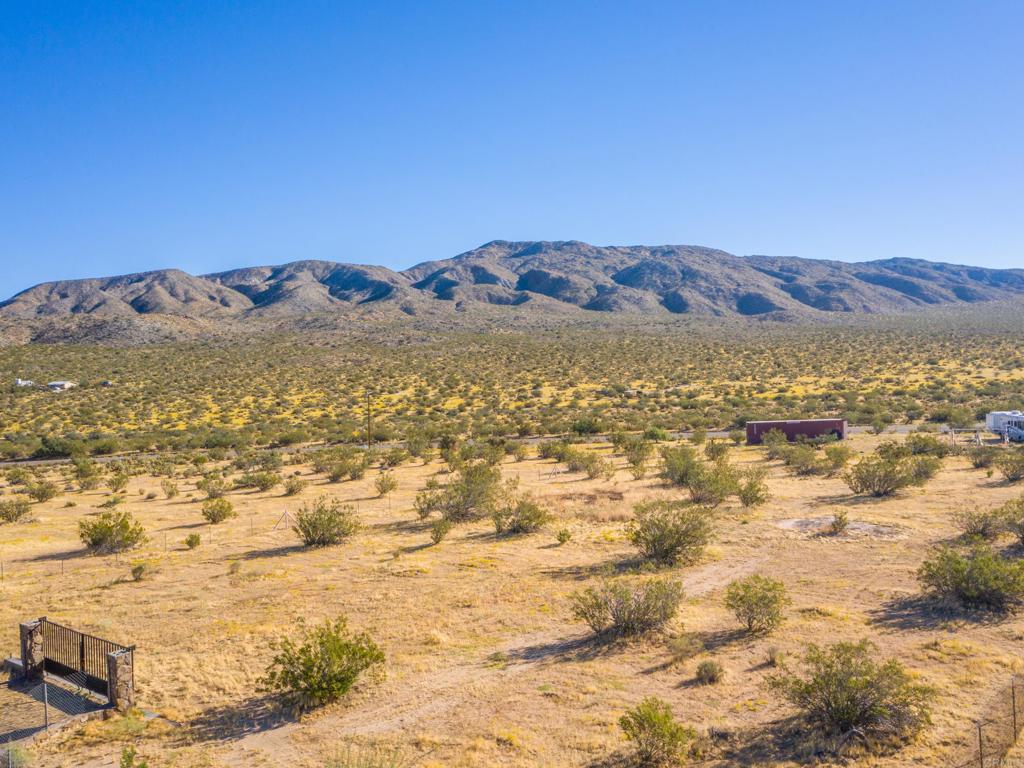 1 Kickin Horse Trail Property Photo 15