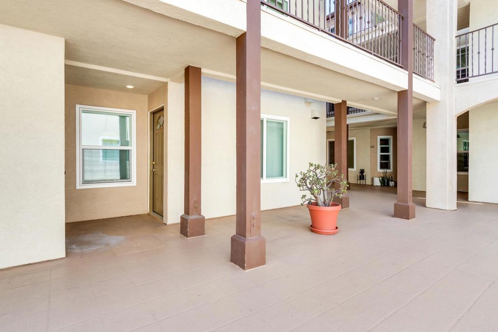 2828 Famosa Boulevard 104 Property Photo 20