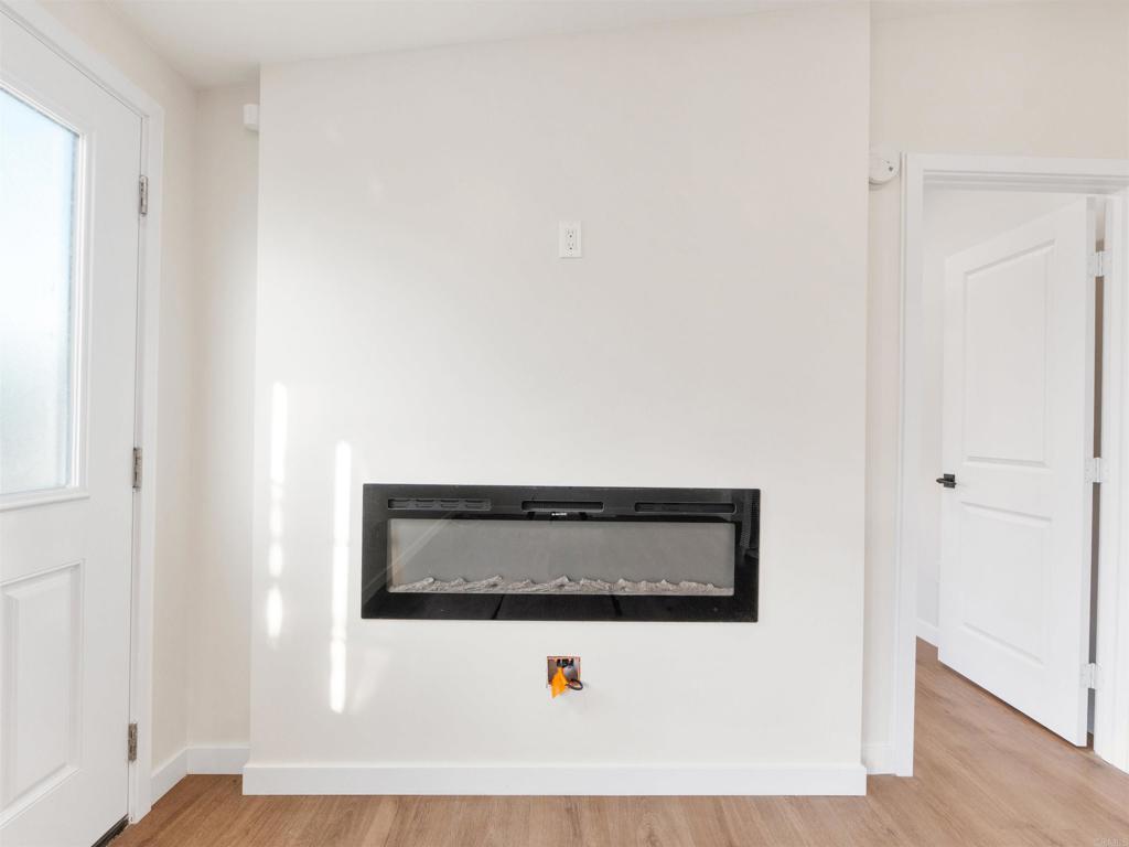 1150 N Kirby Street 59 Property Photo 6