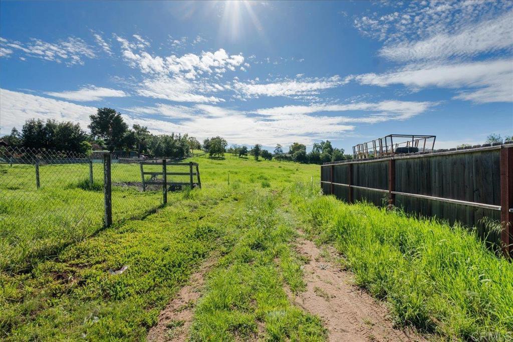2255 Euclid Avenue Property Photo 14