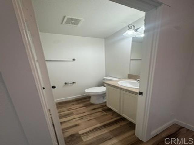 1600 E. Vista Way Space 37 Property Photo 17