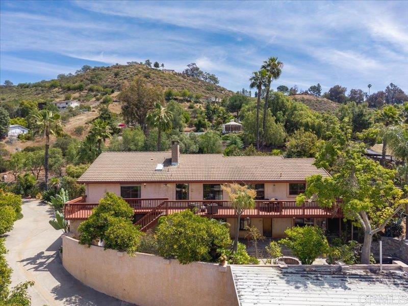 26635 Crescendo Drive Property Photo 2