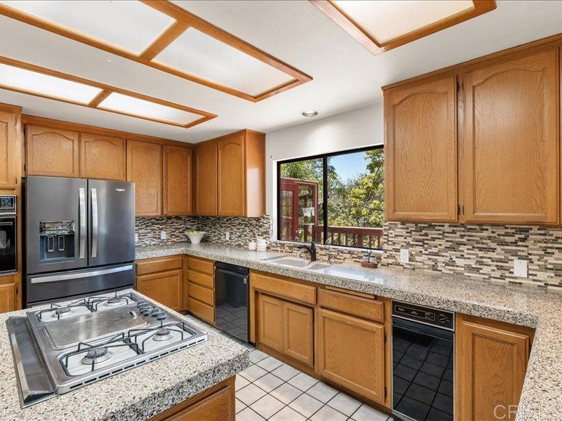 26635 Crescendo Drive Property Photo 20