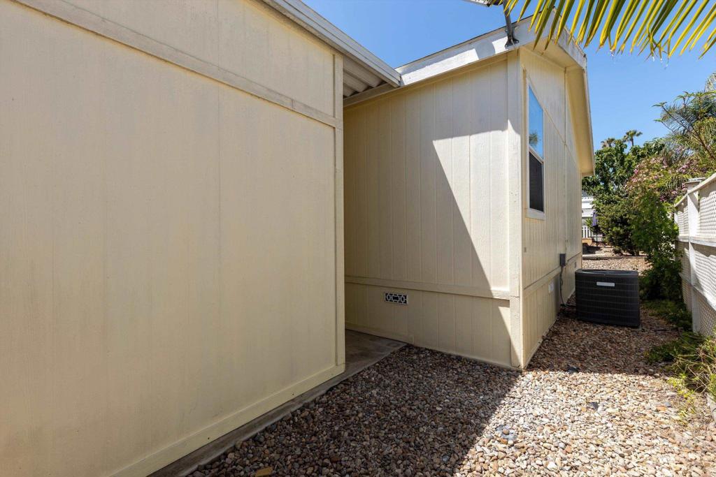1145 E Barham Drive 160 Property Photo 28