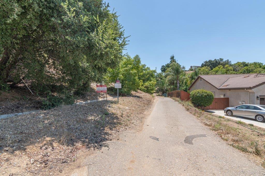3137 E Valley Parkway Property Photo 68