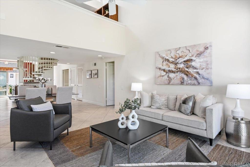 223 Via Osuna Property Photo 4