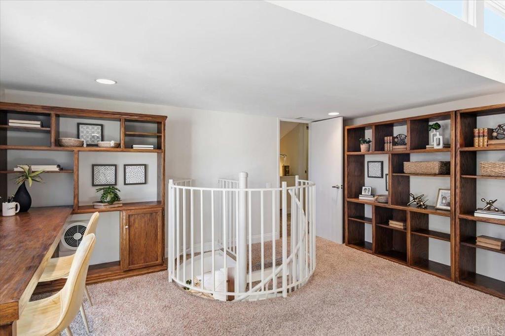 223 Via Osuna Property Photo 17