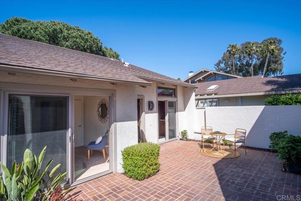 223 Via Osuna Property Photo 23