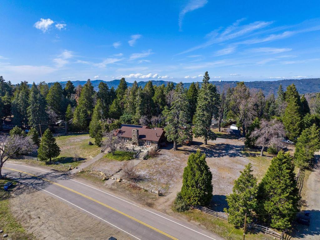22228 Crestline Road Property Photo 3
