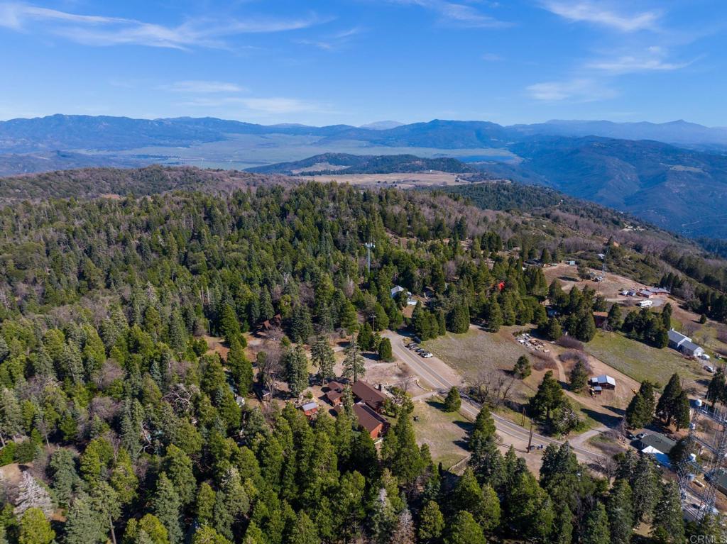 22228 Crestline Road Property Photo 7