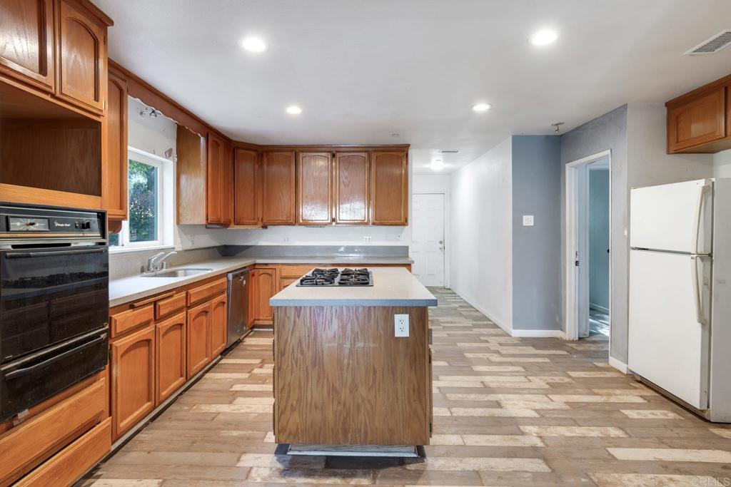2016 Lake Morena Drive Property Photo 3