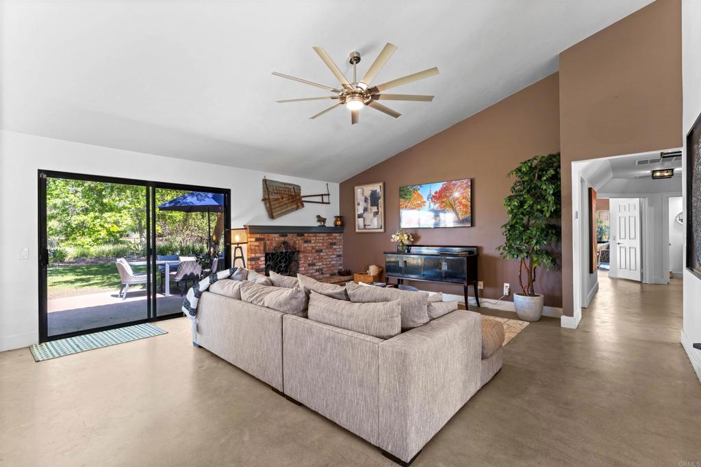 1717 Birchwood Property Photo 3