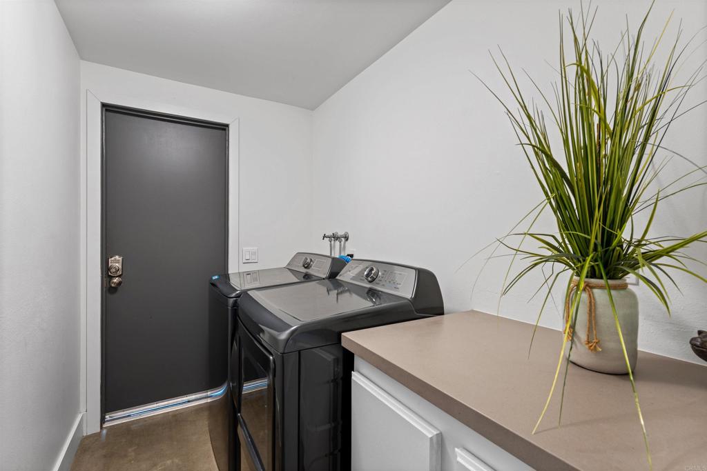 1717 Birchwood Property Photo 35
