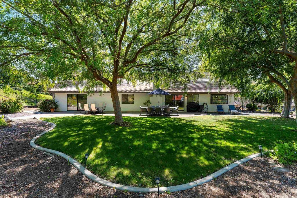 1717 Birchwood Property Photo 36