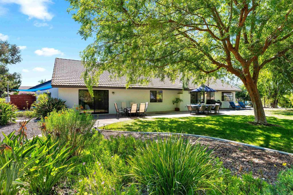 1717 Birchwood Property Photo 40