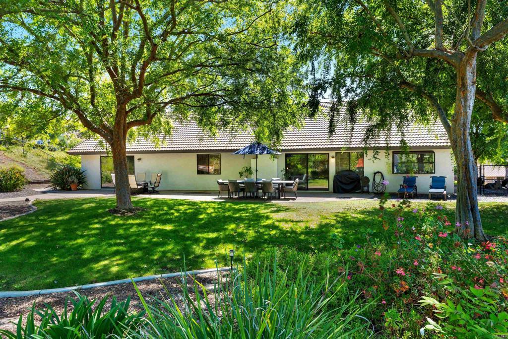 1717 Birchwood Property Photo 41