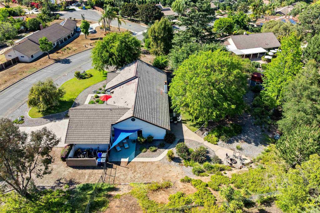 1717 Birchwood Property Photo 47