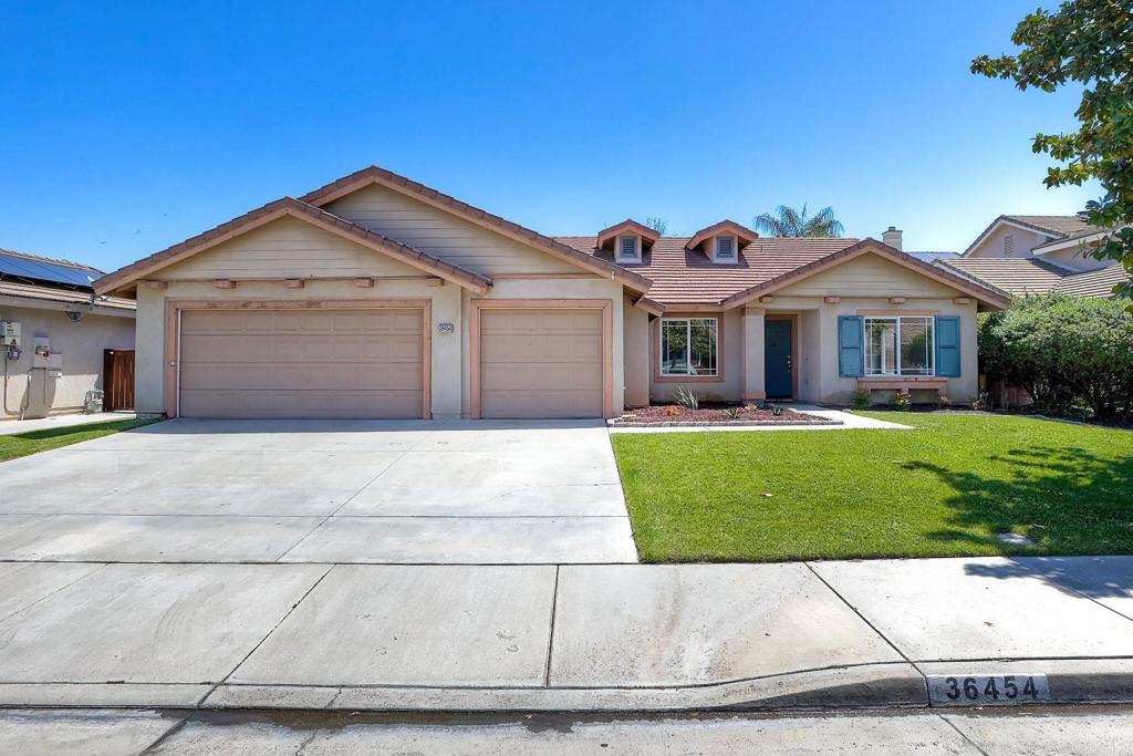 36454 Erica Court Property Photo 1