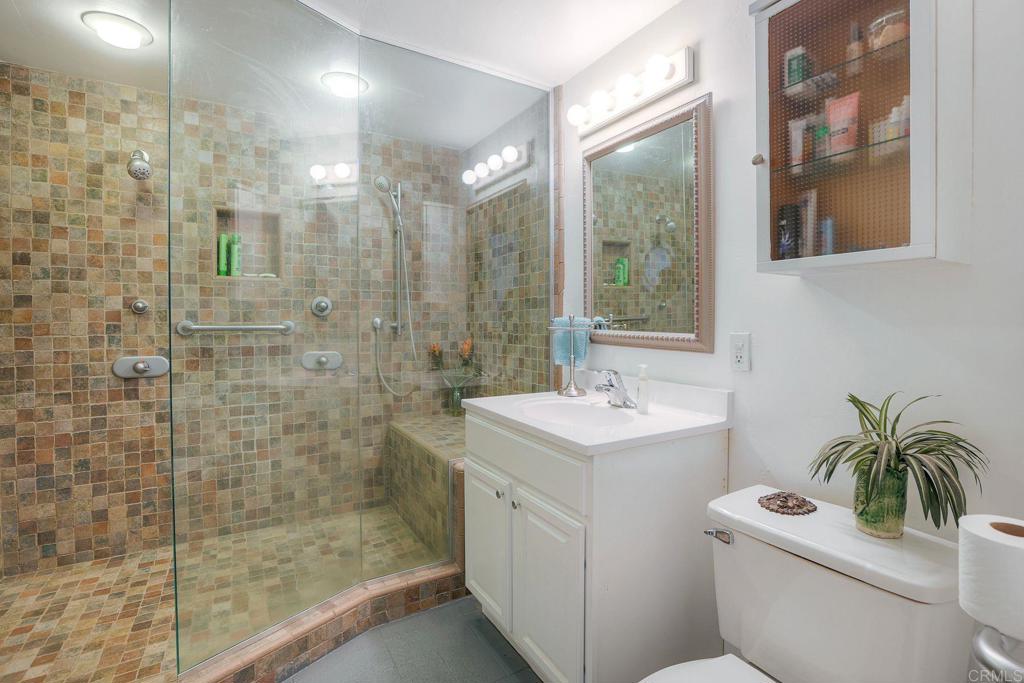 22223 Crestline Road Property Photo 21