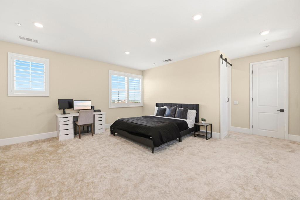 8490 Silent Tide Court Property Photo 21