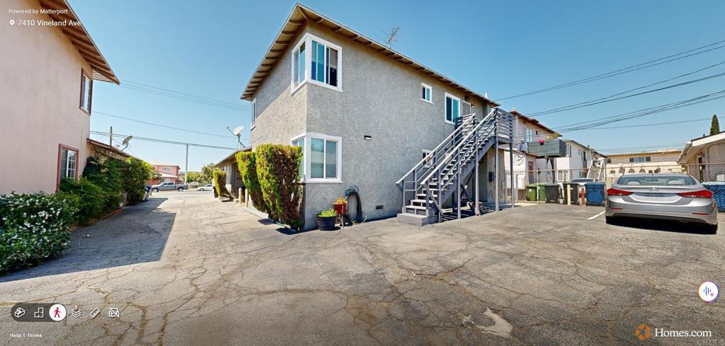 7410 Vineland Avenue Property Photo 3