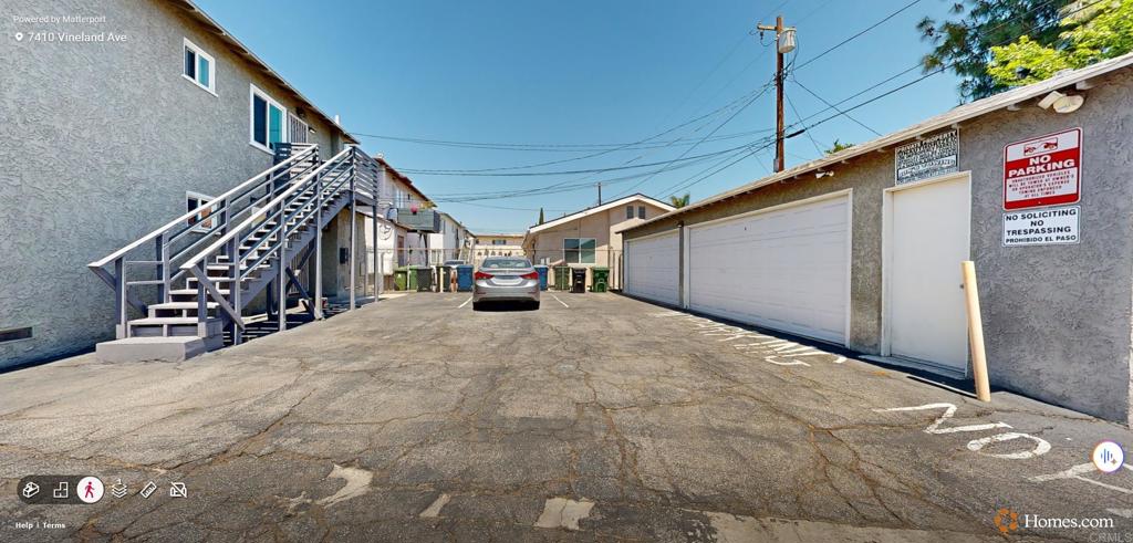 7410 Vineland Avenue Property Photo 4