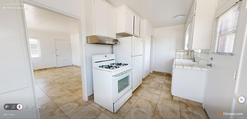 7410 Vineland Avenue Property Photo 7