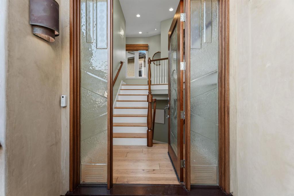1477 Neptune Avenue Property Photo 7