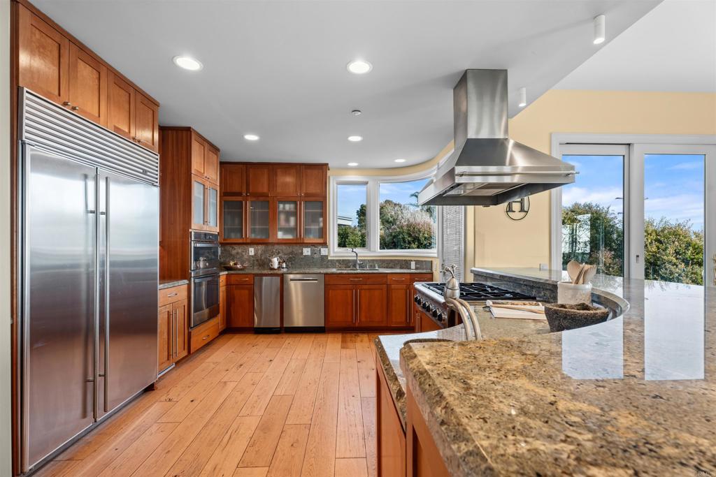 1477 Neptune Avenue Property Photo 15
