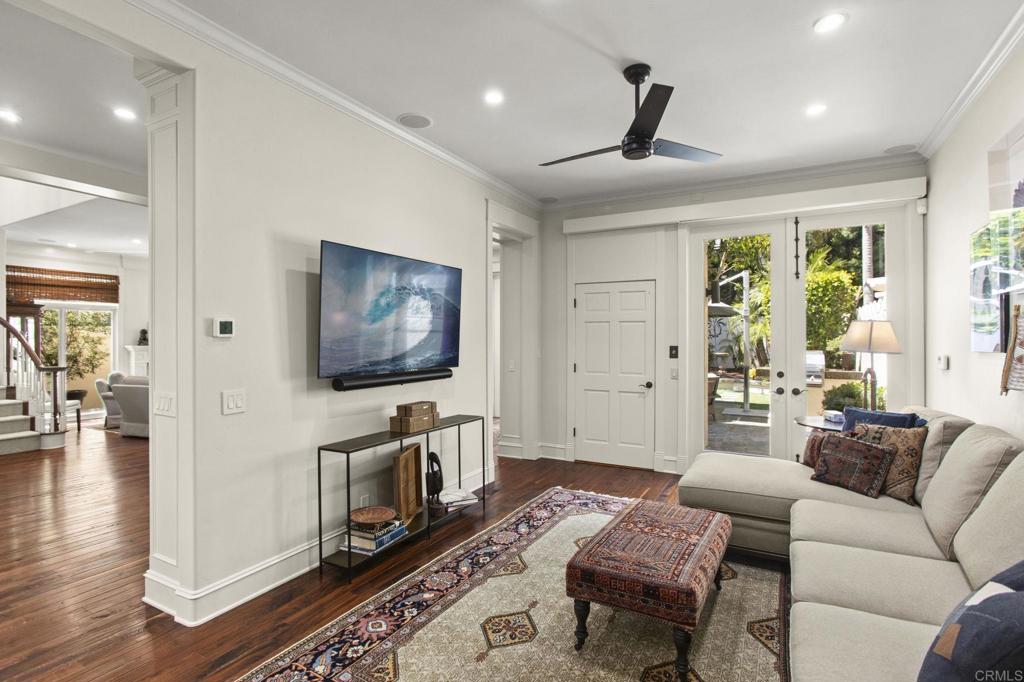 9784 Claiborne Square Property Photo 13